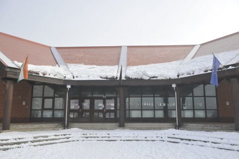 Iskola épülete